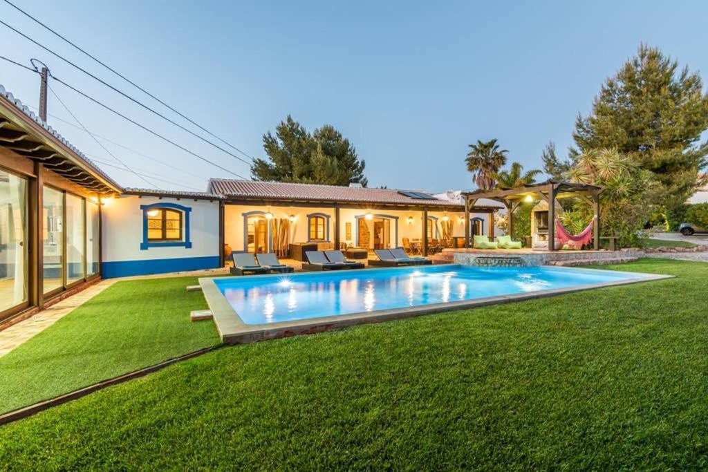 Villa Charme Pêra Екстериор снимка
