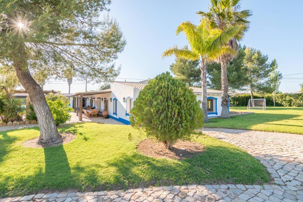 Villa Charme Pêra Екстериор снимка